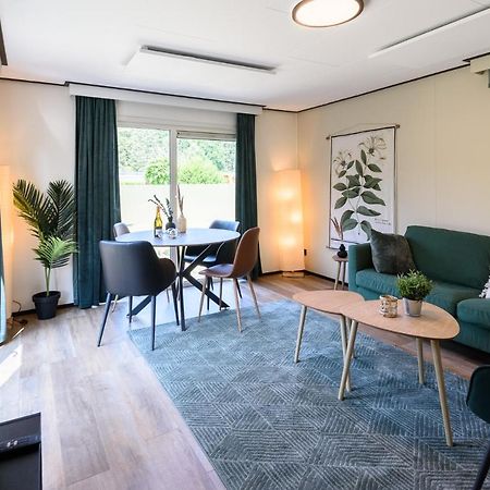 Chalet Met Eigen Tuin Aan De Veluwse Bosrand Putten Exteriör bild