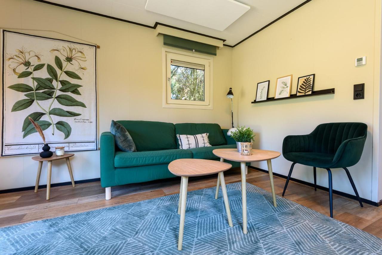 Chalet Met Eigen Tuin Aan De Veluwse Bosrand Putten Exteriör bild