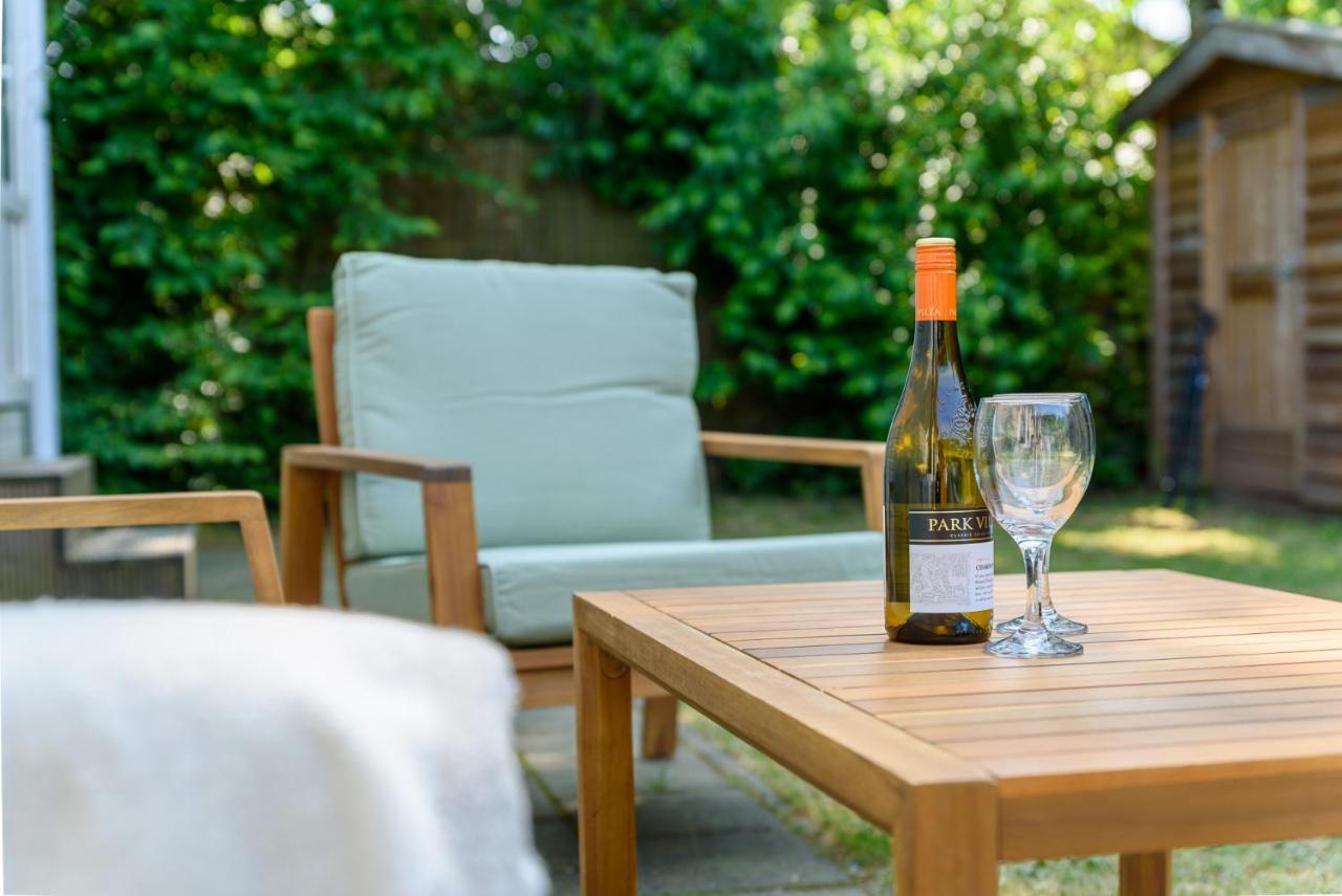 Chalet Met Eigen Tuin Aan De Veluwse Bosrand Putten Exteriör bild