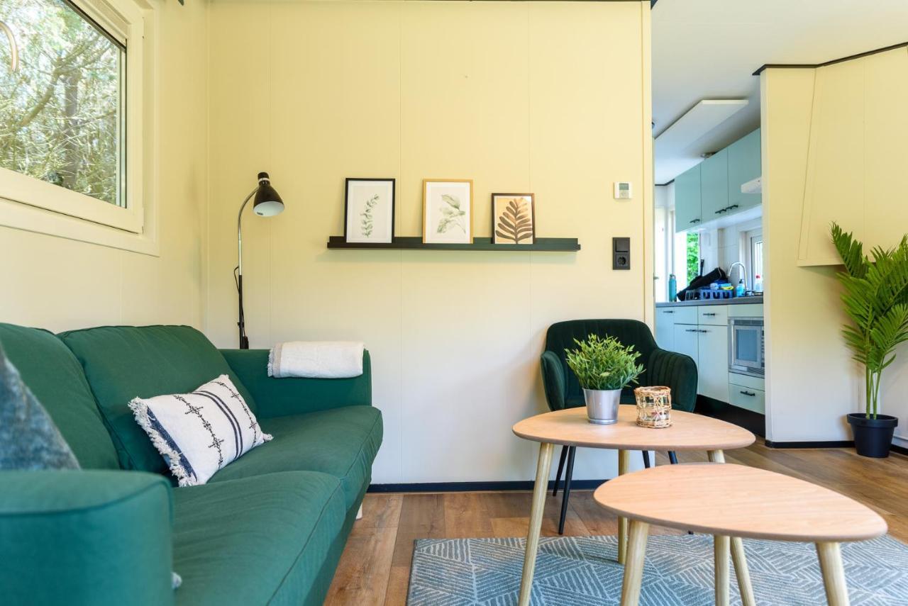 Chalet Met Eigen Tuin Aan De Veluwse Bosrand Putten Exteriör bild