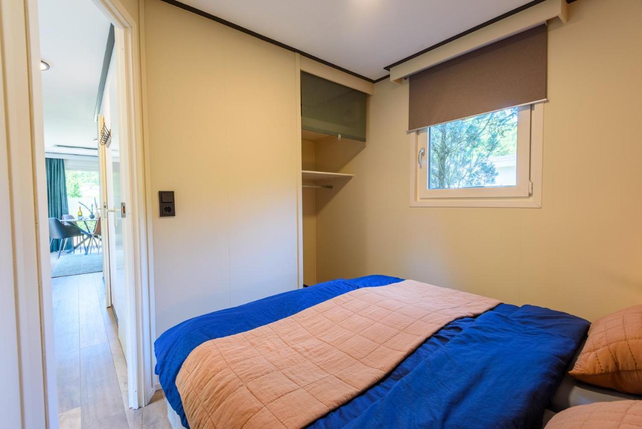 Chalet Met Eigen Tuin Aan De Veluwse Bosrand Putten Exteriör bild